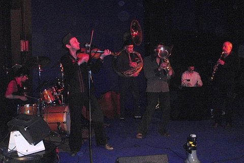 Santa Maceiro Orkestar in der Kulturtankstelle