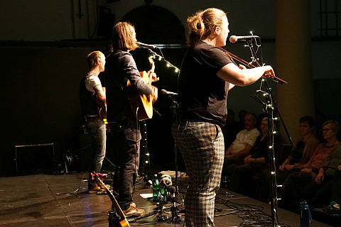 Broom Bezzums in der Theaterwerkstatt