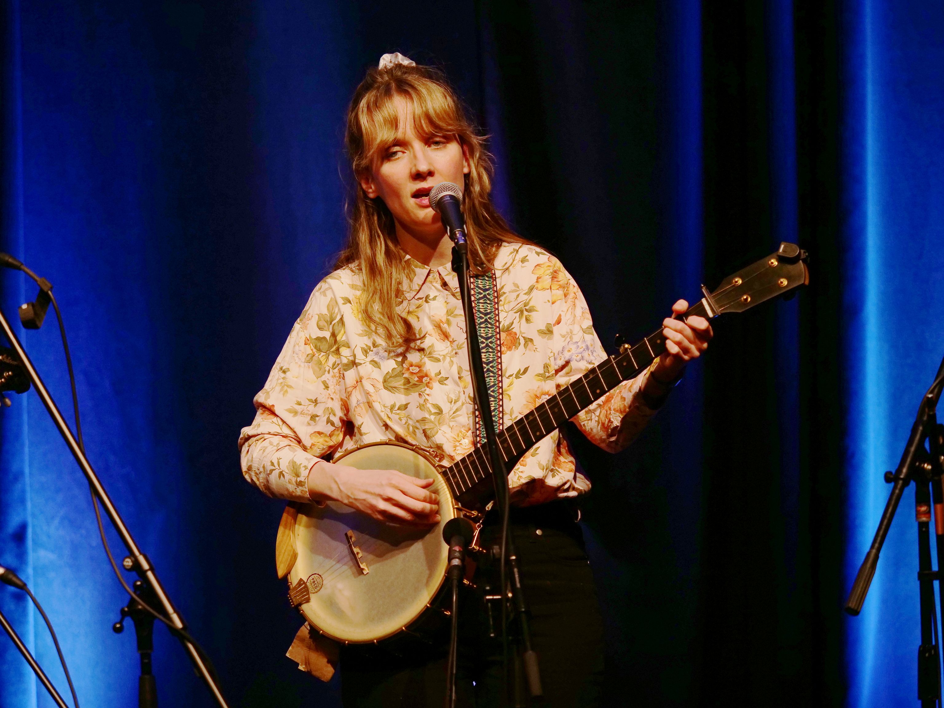 Julia Zech Stereo Naked