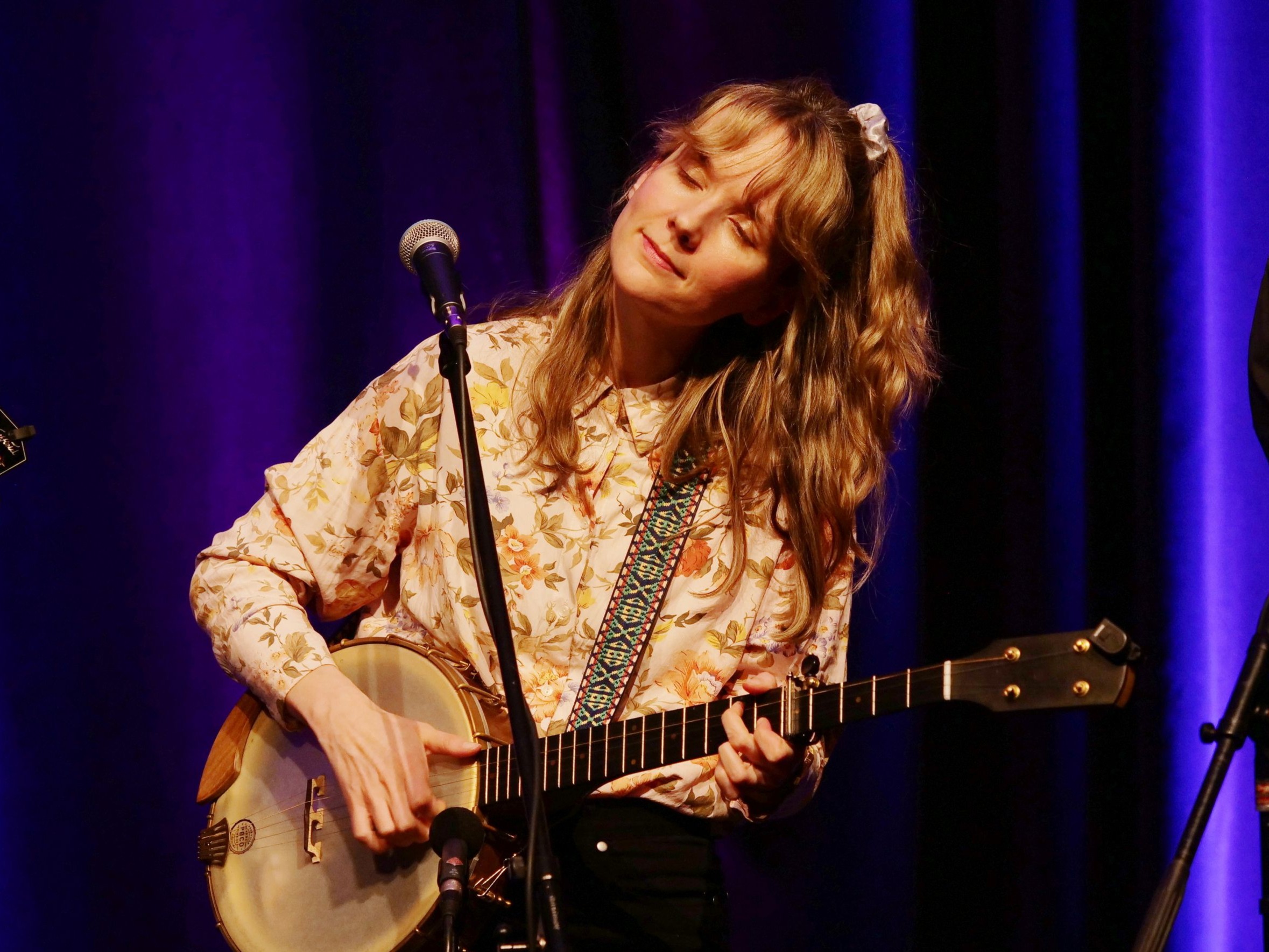 Julia Zech Stereo Naked